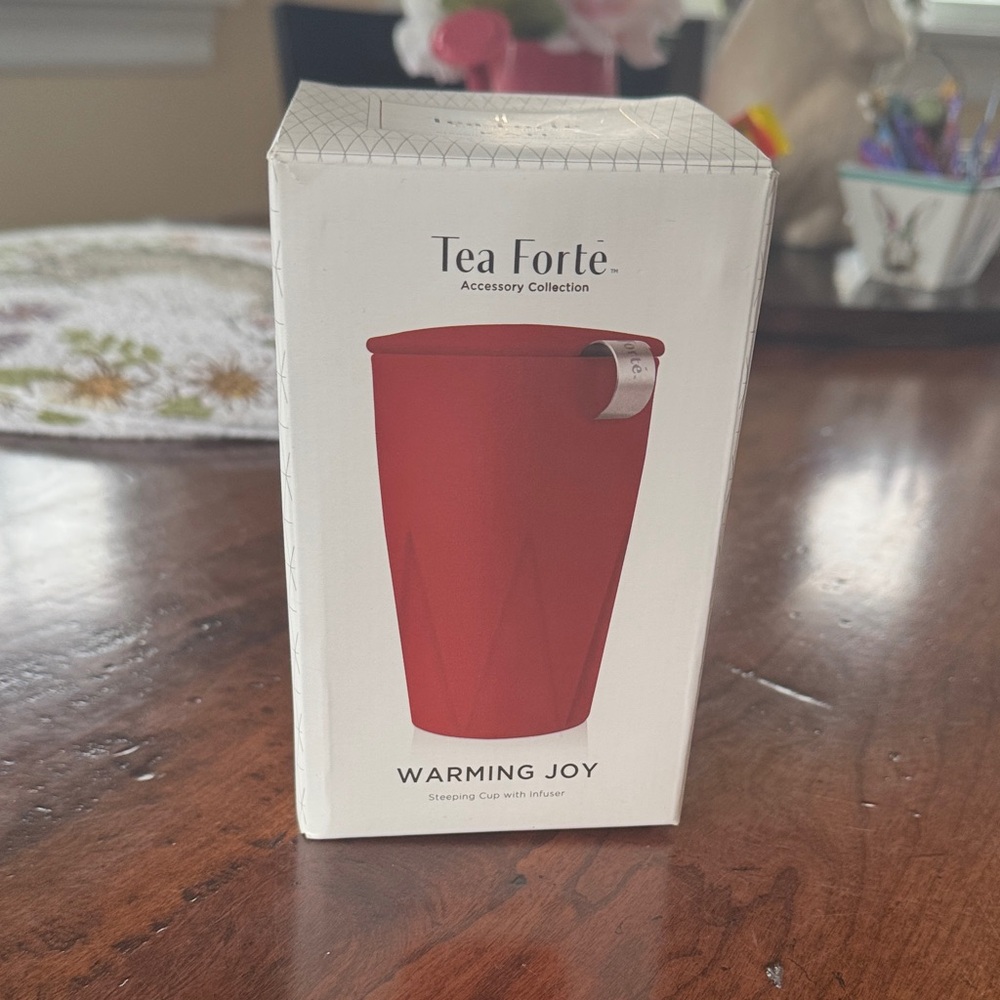 NWT Tea Forté Kati Steeping Cup Cranberry Red